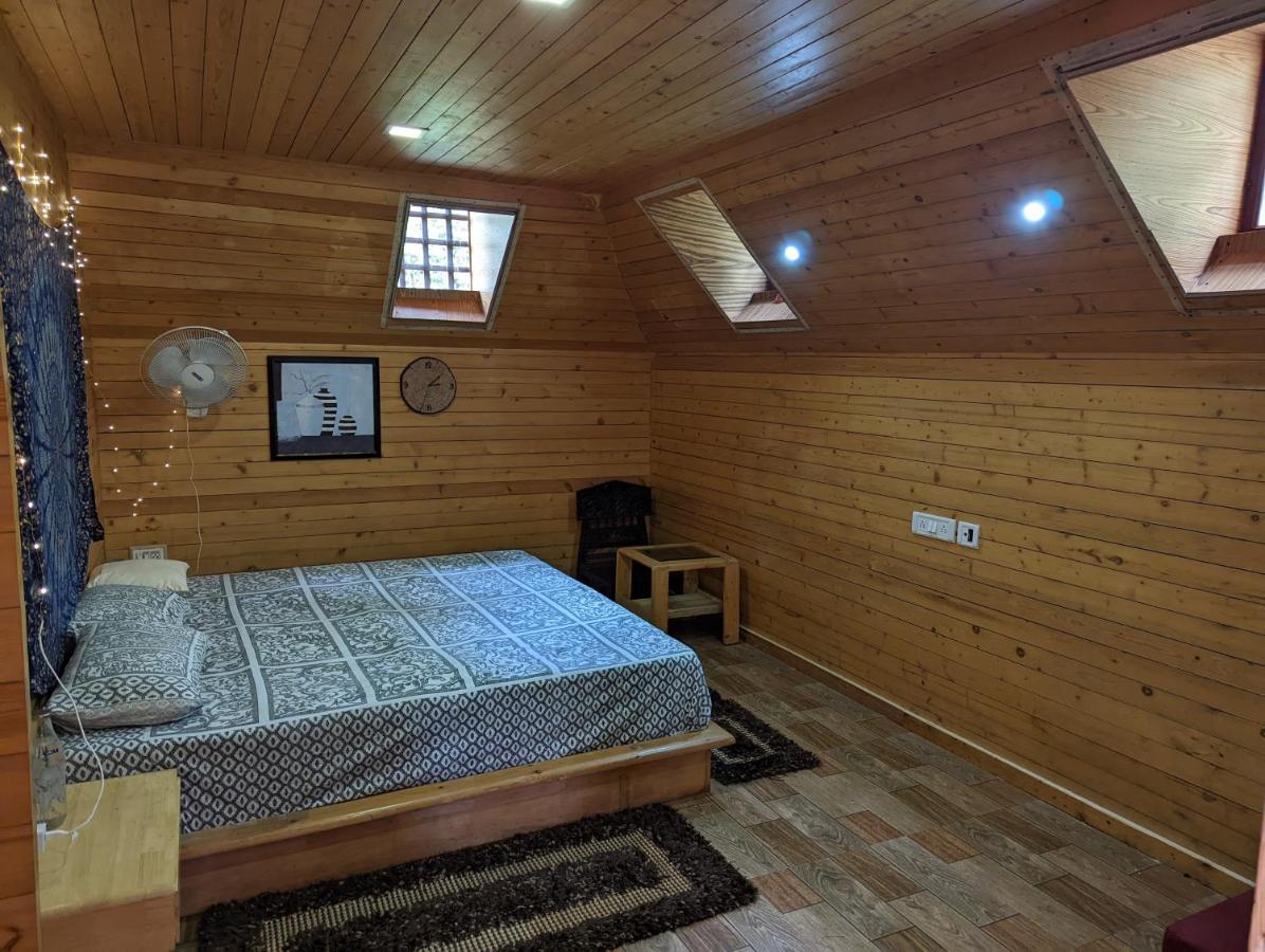 The Door To Nirvana Backpackers Hostel Котагири Экстерьер фото